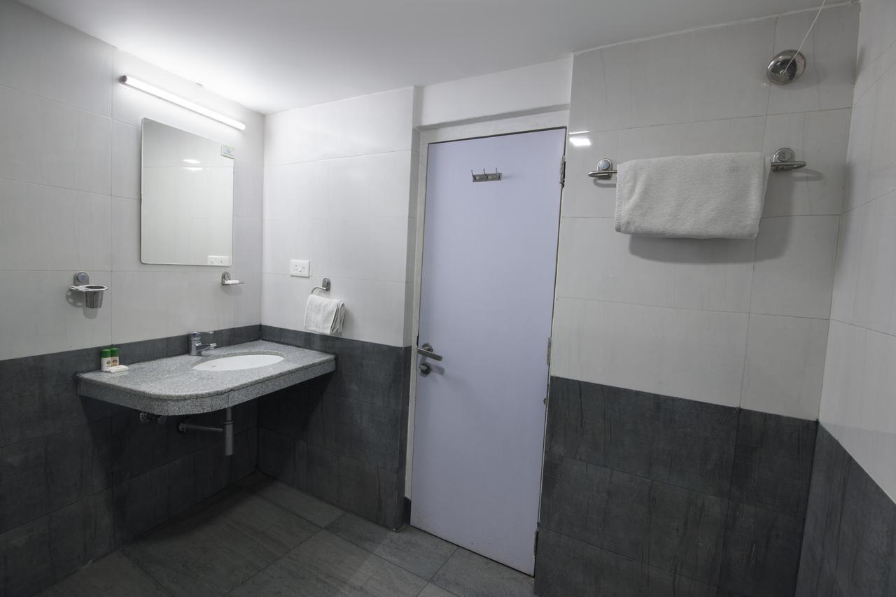 Oyo 6429 Hotel Pearl Pune Exteriör bild