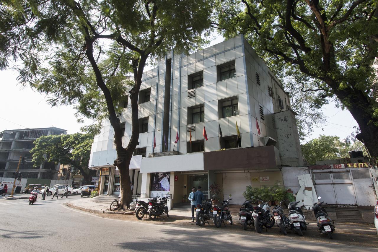 Oyo 6429 Hotel Pearl Pune Exteriör bild