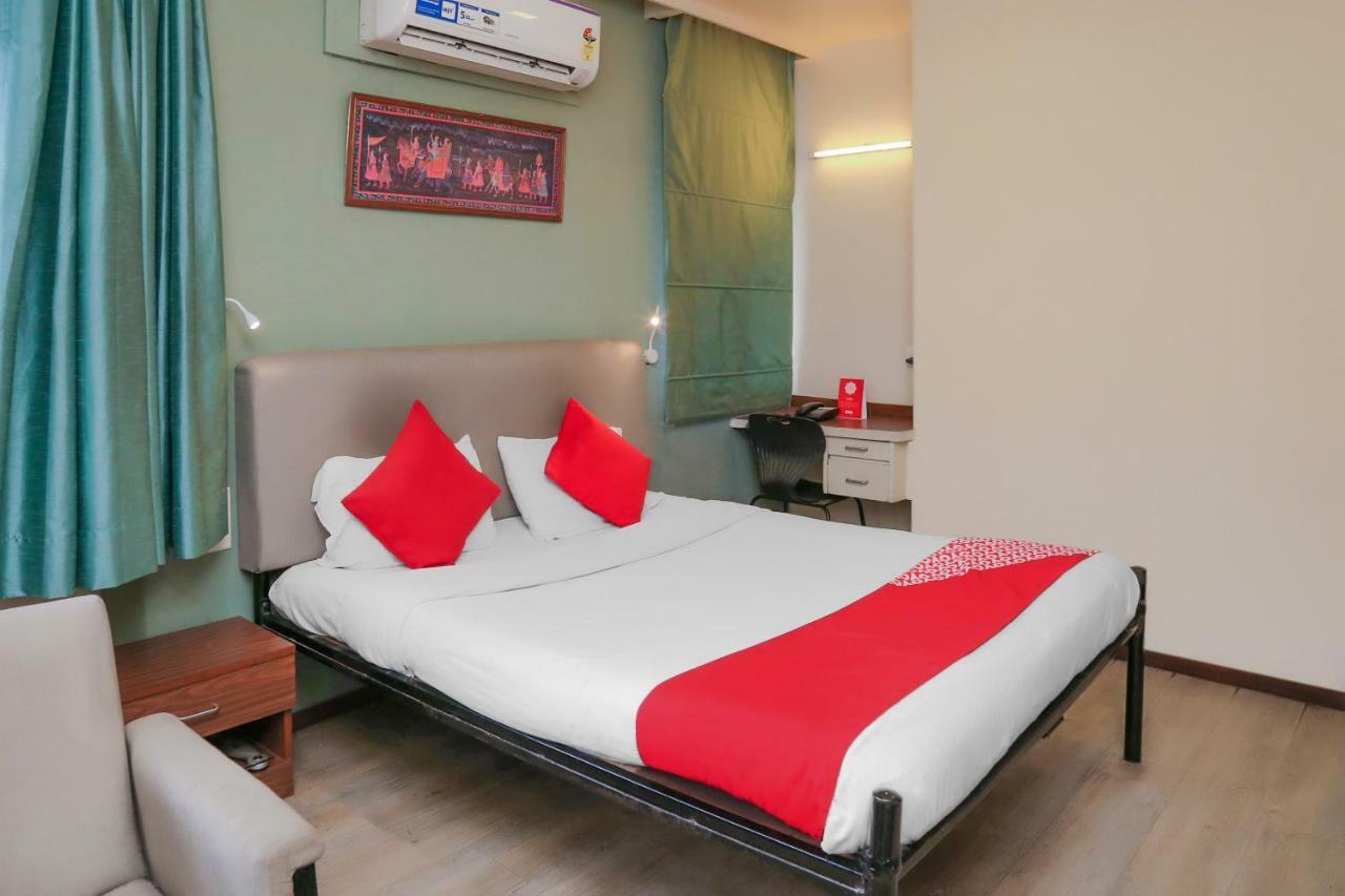 Oyo 6429 Hotel Pearl Pune Exteriör bild